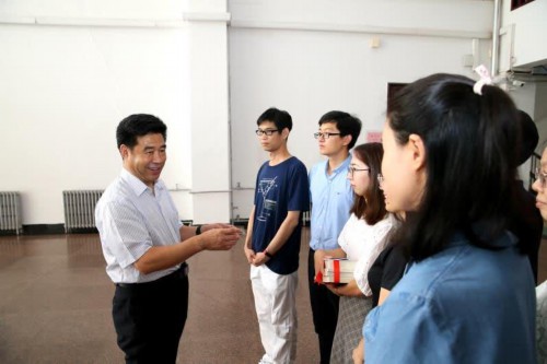 山东师范大学第1000名入职博士收到“特殊礼物”
